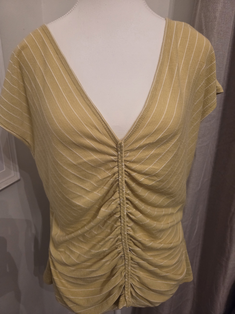 Max Studio Chartreuse Striped Ruched V-Neck Short Sleeve Y2K Style Top